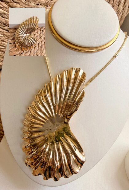 Collar con Dije - Colección Lirios